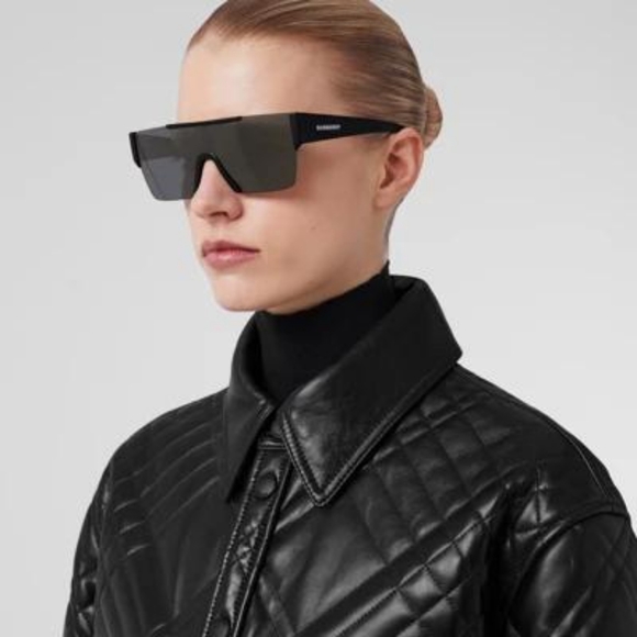 💯 - Authentic New BurberryBE4291 - 300287 Oversize  Sunglasses - Picture 1 of 12